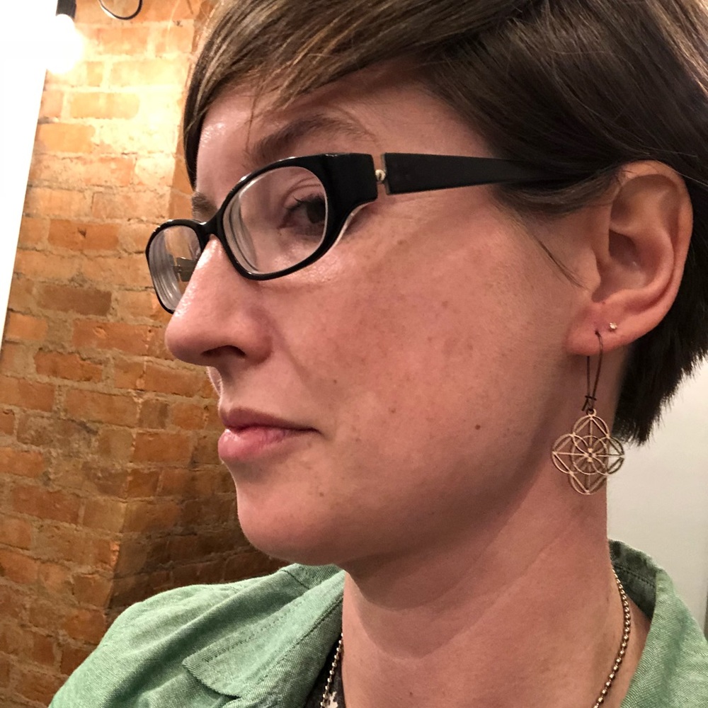 Meet your Posher, Sara